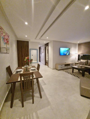 Modern Luxury Retreat: 2-Bedroom Apartment in the Heart of Marrakech